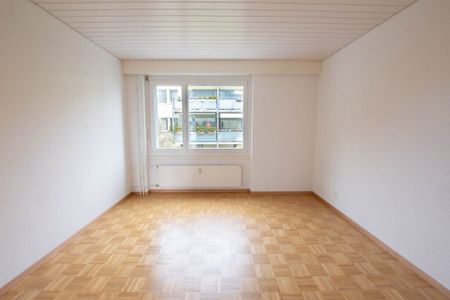 Beautiful 3.5-room apartment for rent in a quiet location in Brügg - Photo 3