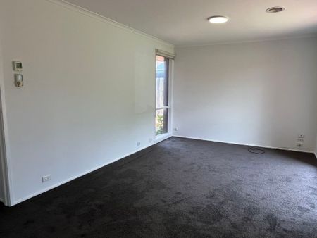 THREE BEDROOM FAMILY HOME - Photo 5