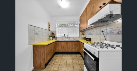 Charming Family Home for Rent - Photo 4