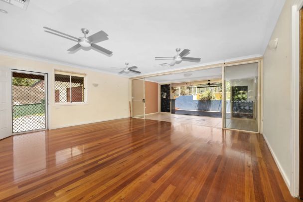 4 Bedroom Home - Photo 1