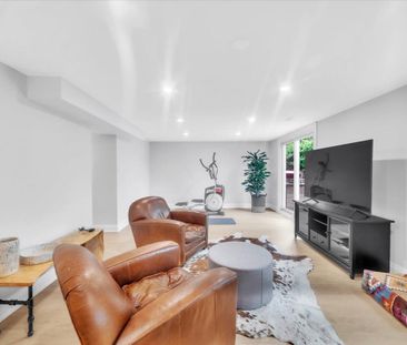 For Lease - 2301 Devon Road, Oakville, Ontario - Photo 2