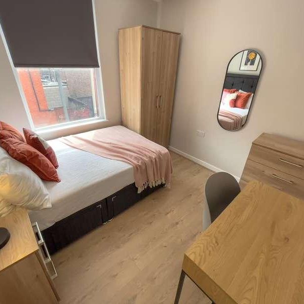 Connaught Road, L7 - Photo 1