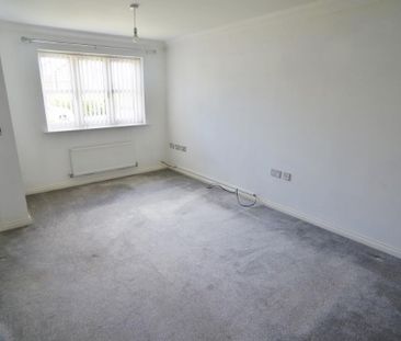 3 bedroom end of terrace house to rent - Photo 2