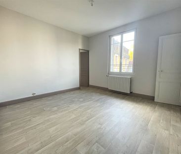 Location Appartement 5 pièces 150m² - Photo 3