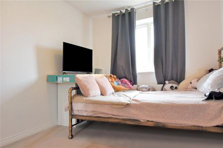 3 bedroom link detached house to rent - Photo 2