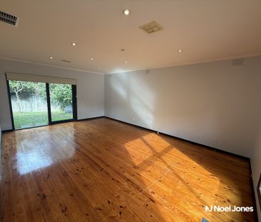 15 Lawford Street, DONCASTER - Photo 1