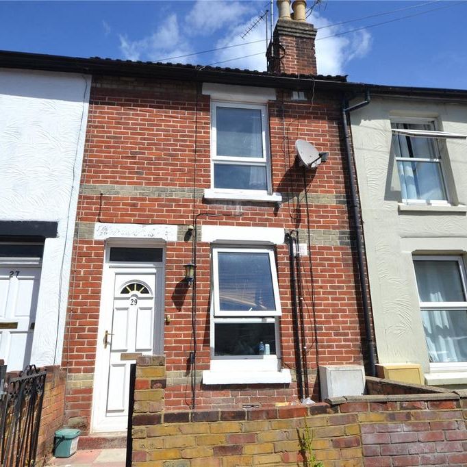 3 bedroom terraced house to rent - Photo 1