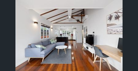 Renovated Postwar - Photo 2