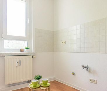 Ruhig gelegene 3-Raum-Wohnung mit Tageslichtbad - Photo 4