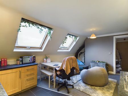 1 bedroom flat to rent - Photo 2