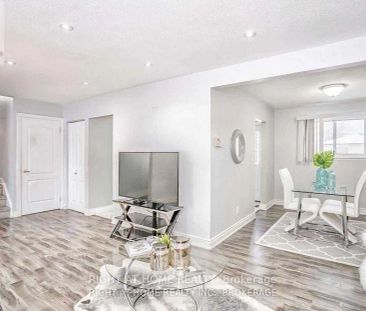 12 DELORAINE DRIVE - Photo 4