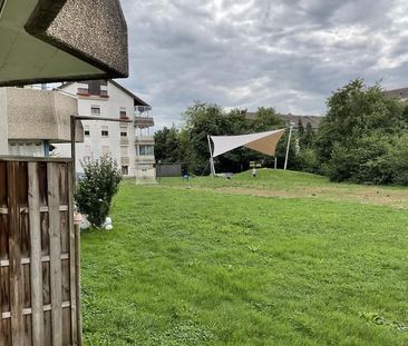 "Wohnung mit 2 Aussensitzplätze im Grünen in der nähe vom Bahnhof u... - Photo 2
