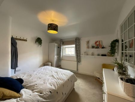 2 bedroom terraced house to rent - Photo 4