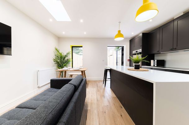 Caithness Road Room 3 - Photo 1