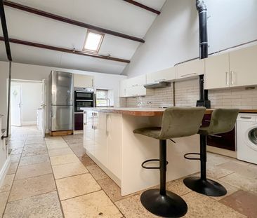 3a Dromara Road, Hillsborough, BT26 6HY - Photo 5