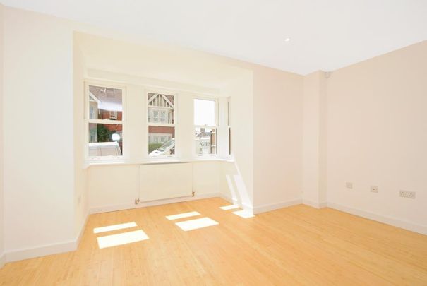 3 bedroom apartment to rent - Photo 1