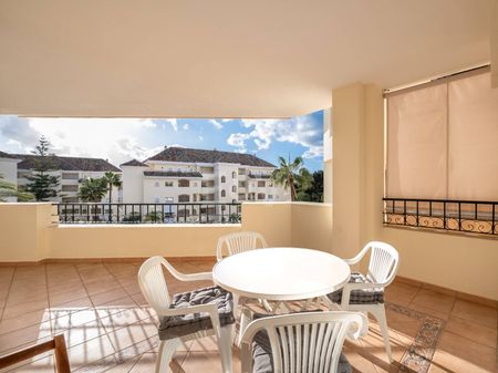 3-Bedroom Apartment for Medium or Long-Term Rent in Hacienda Playa, Elviria – Marbella - Photo 5