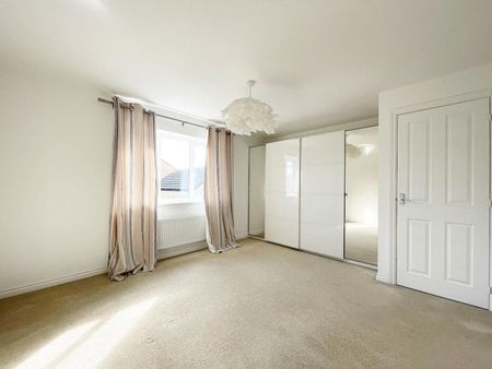 3 bedroom House To Let - Photo 5