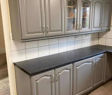 3 bedroom terraced house to rent - Photo 5