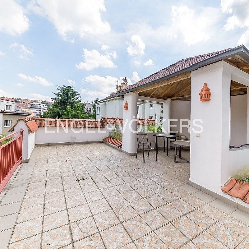 Pronájem bytu 4+1 150 m² - Photo 1