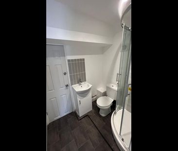 Studio Flat, Baring Road, SE12 - Photo 6