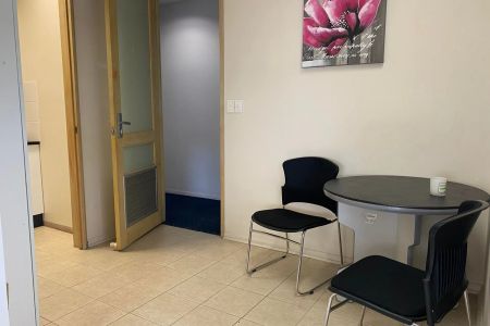 Furnished Studio Apartment with Water & Electricity Included! - Photo 2