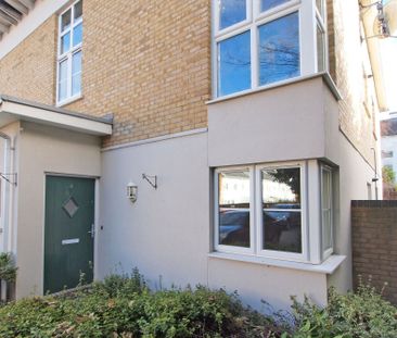 Princess Court, Revere Way, KT19 - Photo 6