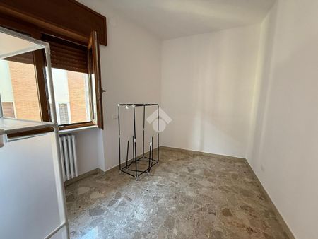 Potenza, Via Vincenzo Scafarelli - Rione Centro - Photo 3