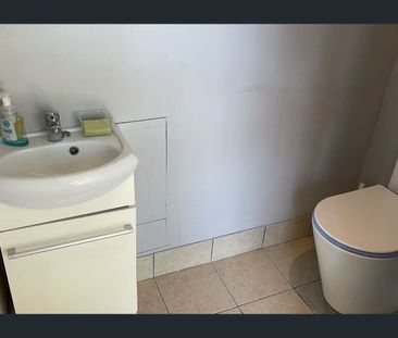 Cozy 1-Bedroom Granny Flat – Private & Quiet Living (Including inte... - Photo 5