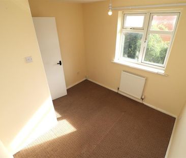 4 BED Detached house To rent - Photo 2