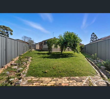 20 Euphrates Place, Kearns, NSW 2558 - Photo 5
