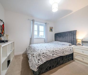 4 bedroom detached house to rent - Photo 6