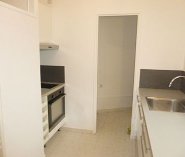 Location Appartement 2 pièces 46m² ISSY LES MOULINEAUX 92130 - Photo 4