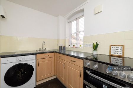 2 bedroom flat to rent - Photo 5