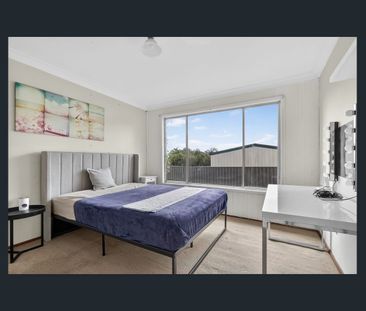 Spacious Family Living with Versatile Retreat in a Lifestyle Location - Photo 5