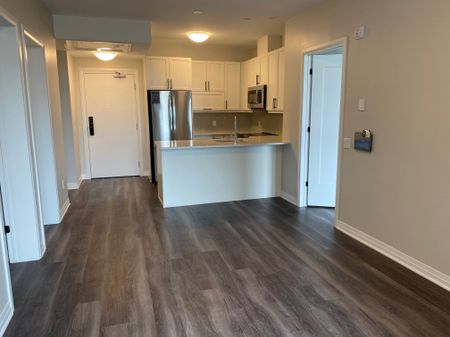 For Lease - 95 Dundas Street Unit# 228, Oakville, Ontario - Photo 2