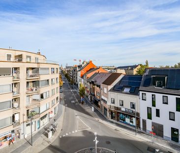 Penthouse met ruim terras en garage in centrum Roeselare - Photo 4