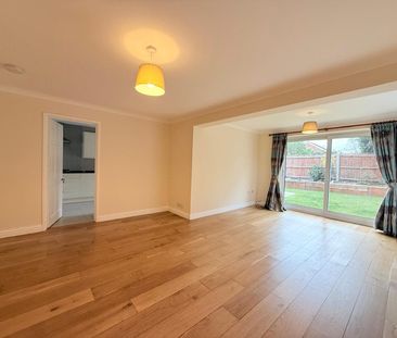 Morton Close, Camberley, Surrey, GU16 - Photo 6