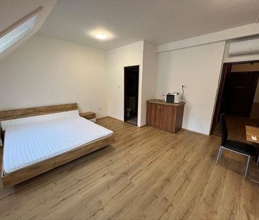 Kiadó felújított lakás - Győr - Fotó 3