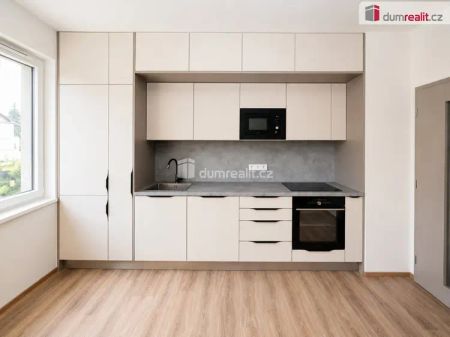 Světlý byt 3+kk, 76 m - Fotografie 3