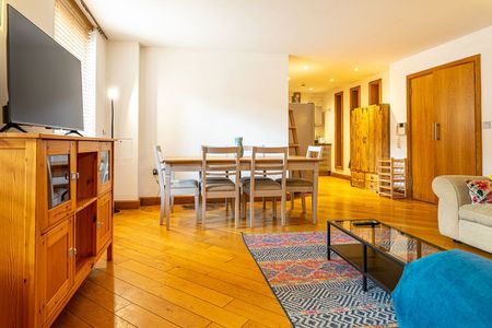 Saint Paul's Square - Photo 2