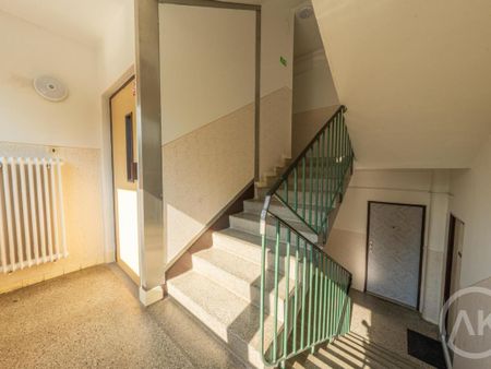 Pronájem bytu 1+1 37 m2 - Fotografie 4