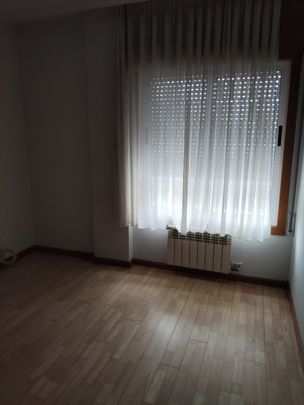 Apartamento T1 para Arrendamento no Porto com Garagem e Arrumos - Photo 1