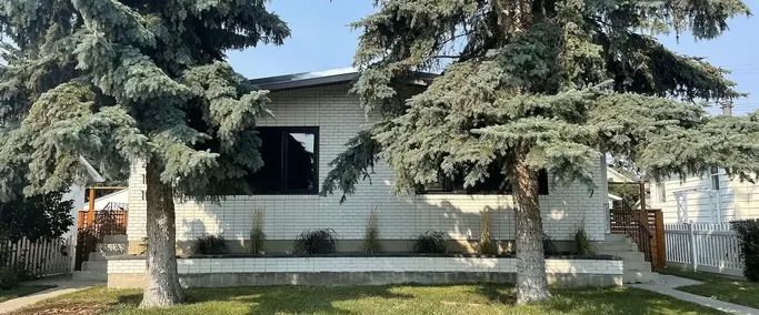 Beautifully Upgraded Midcentury Duplex | 2211 31 Street SW, Calgary - Photo 1