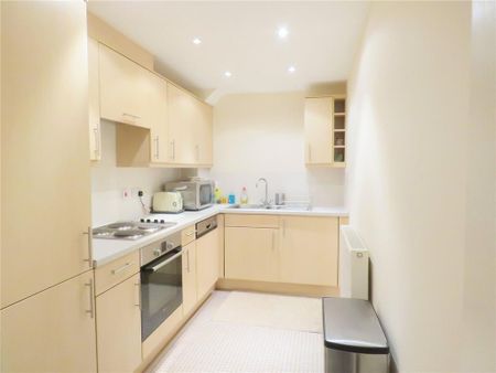 2 bedroom flat to rent - Photo 4