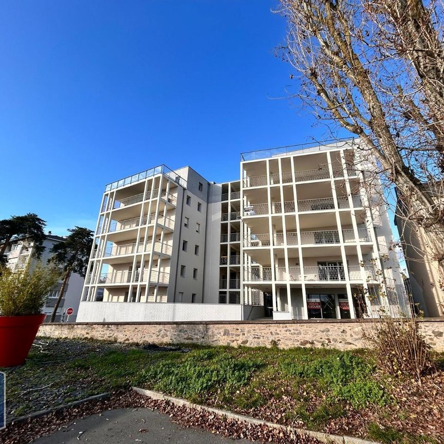 Location Appartement 2 pièces 43m² LAVAL 53000 - Photo 1