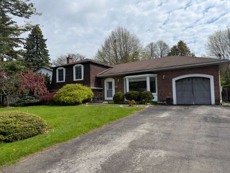 For Lease - 357 Monica Crescent, Burlington, Ontario - Photo 2