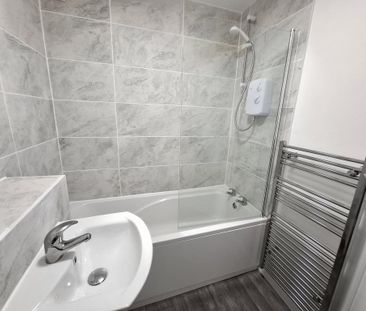 2 bedroom apartment to rent - Photo 6