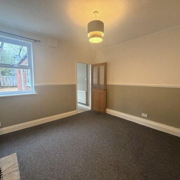 2 bedroom house to rent - Photo 1