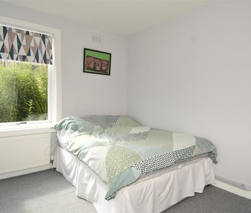 2 Bed Flat - Ground Floor - Photo 6